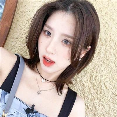 红色